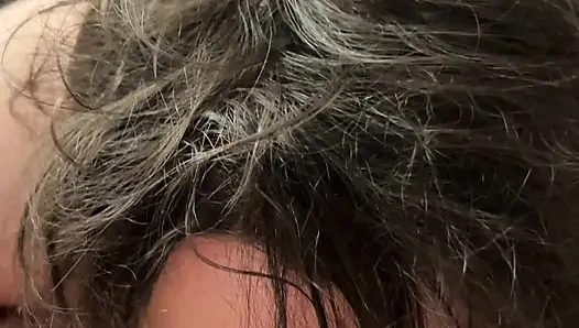 Ich lutsche seinen schwanz in dessous