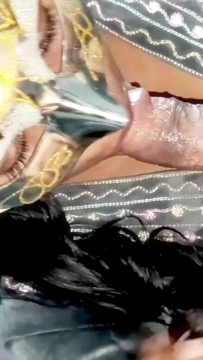 شاعر المليون في الفم الهندي بهابهي كل نائب الرئيس ملكة اللسان الحلوة نيها بهابهي مص ديك كبير مع صوت هندي مضحك | مقطع 3