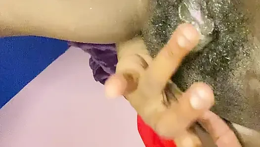 Permainan memek sempit cewek kulit hitam ini (sambil ngomong jorok)