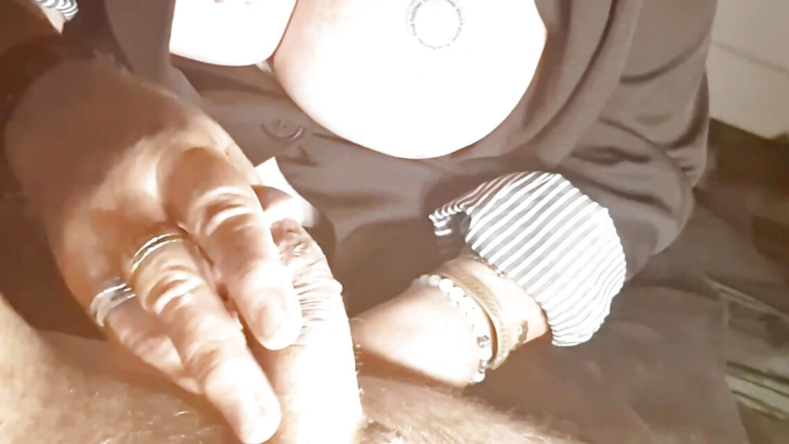 Cuck demütigung verbaler handjob
