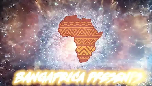 Косплей сексуальной чернокожей вампирки