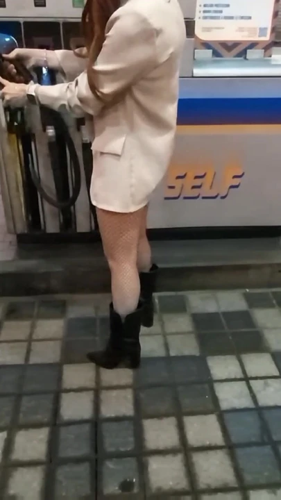 把汽油泵放在我的屁股里！