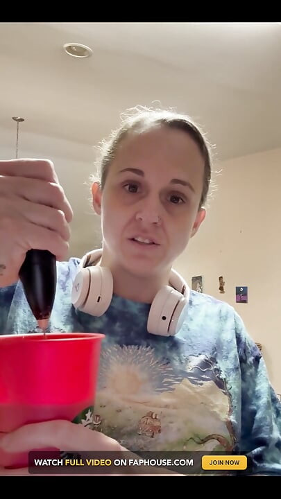 Iced Coffee Hacks with Your Gal Suzy Wylde