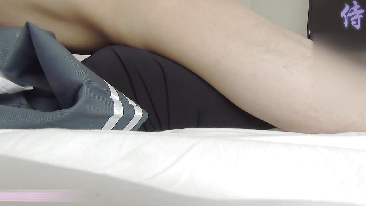 Curve asiatice excitate hentai 173