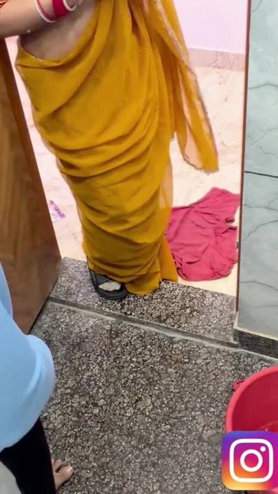 Pyari bhabhi Ne Muth Marte hue Bathroom dekh liya aur lapak le mera lund bhi leliya | Clip 1