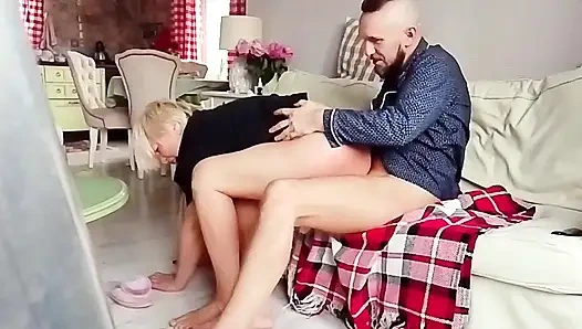 Семейный секс с мачехой под продиджи