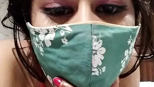 Husband go to office then Indian wife was showing nude body