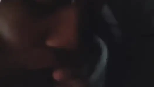 Lass Es in Ihrem Mund Gehen