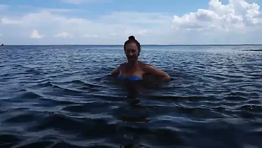 In wolga schwimmen
