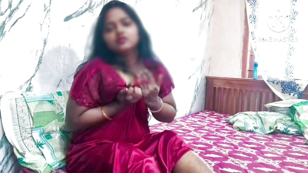 Napaljena tamilska devojka priča o svom erotičnom snu - tamilski vreli video