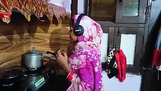 I Fuck My Indian Desi Mausi While No One Is in Home