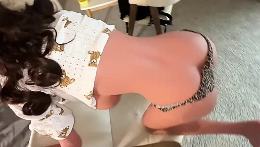 THE MOST UNUSUAL GIFT FROM A GIRL