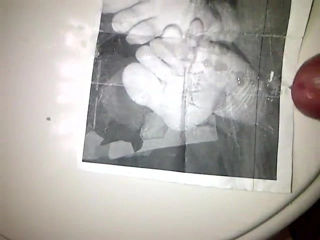 friend contribute wifes feet