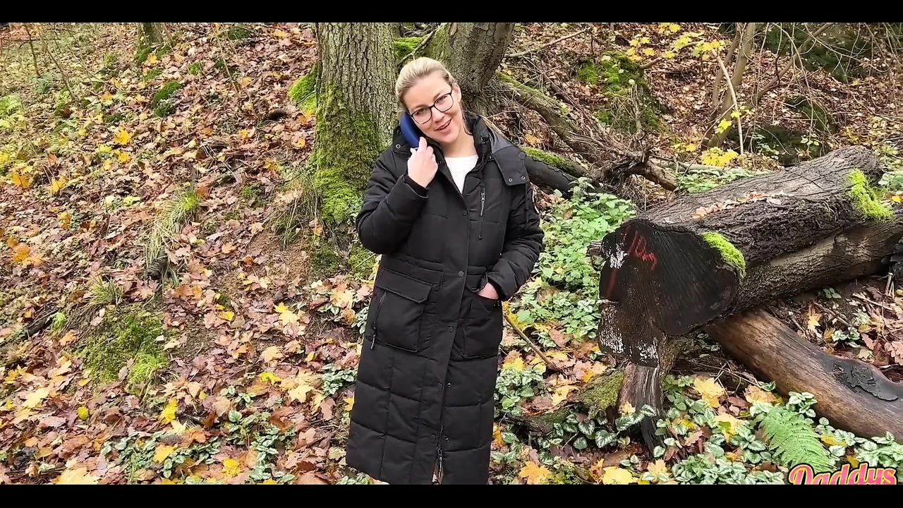 Extremely Horny MILF Cunt Squirts Outdoors