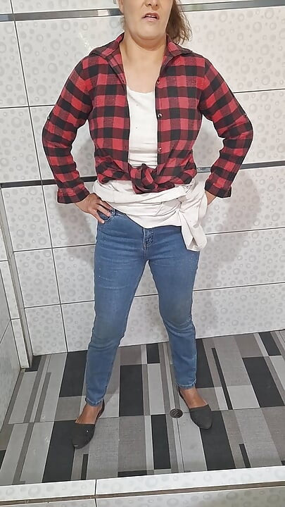 Jeans molhado com xixi