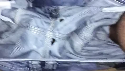 Sahilde çiş yapmak