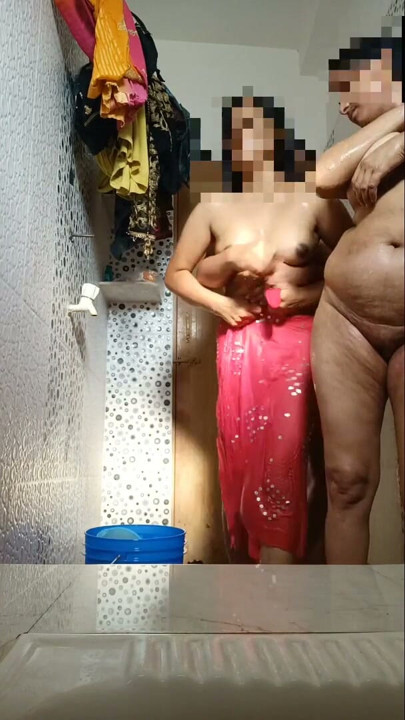 Desi real family stepmom and stepsister and Stepbrother romantic sex big boobs big pussy Indian pussy Kolkata Stepsister big ass | Clip 1