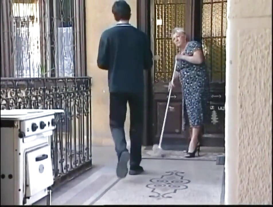 Big boobs blonde Stepmom pussy penetrated...cum in mouth