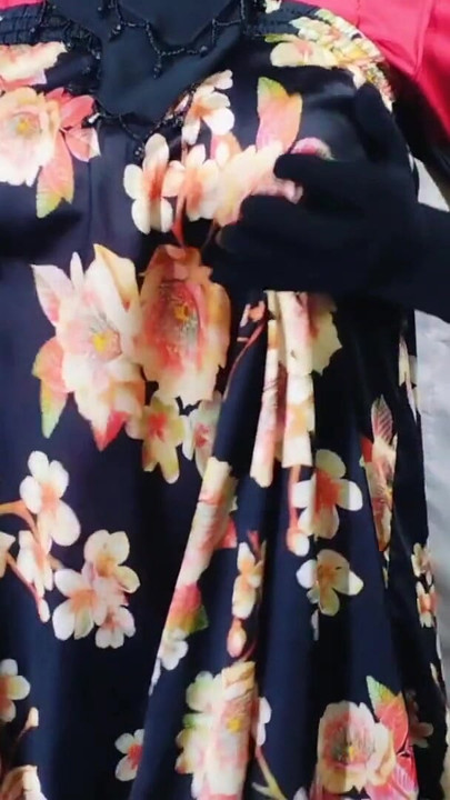 Kultni trenutak iz filma "Muslimanska hidžab prekrasna domaćica jebe se sa susjedom - s jasnim hindskim zvukom"