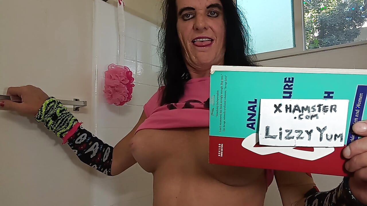 Lizzy Yum 2022
