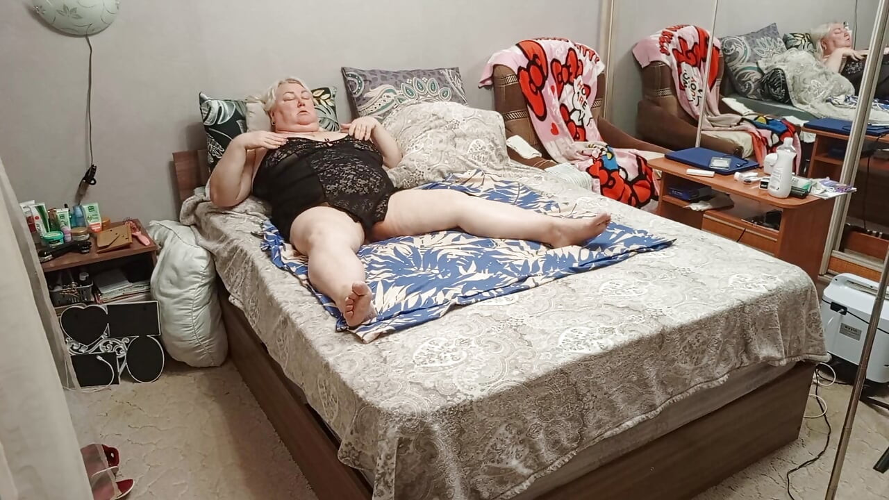 Neighbor Fondles Herself and Big Pussy