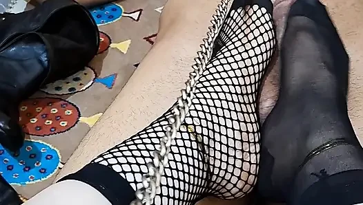 Mistress nylon feet cumshot