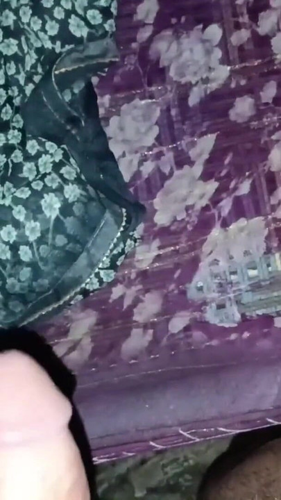 一晩中、Devar bhabhi 自家製ロマンス全身マッサージの性的 aatecment bhabo をお楽しみください | クリップ 1