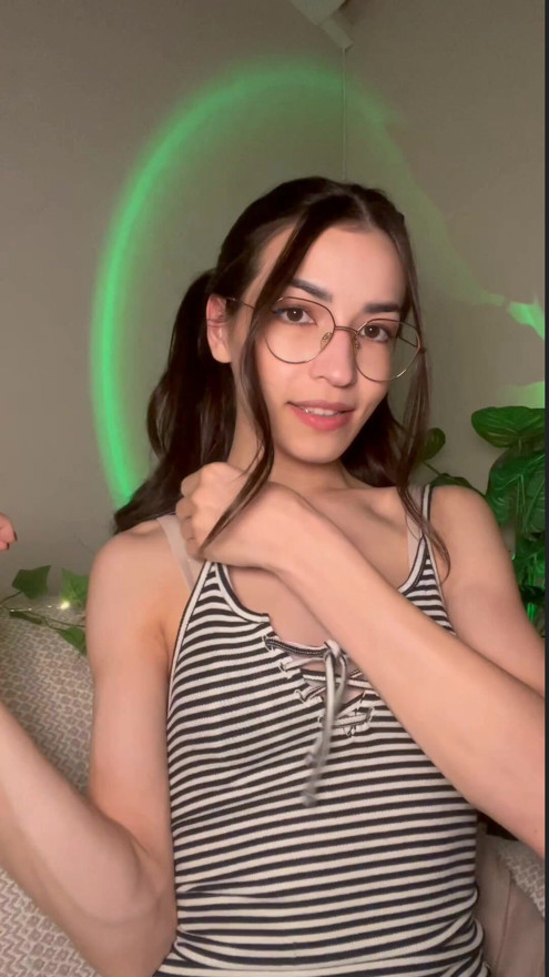 Watch me slowly drop this strap🔥 Dare to see more?