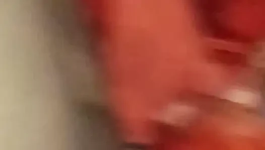 Üvey kız arkadaşımın amına yağla masaj yaptı ve parmaklandı.