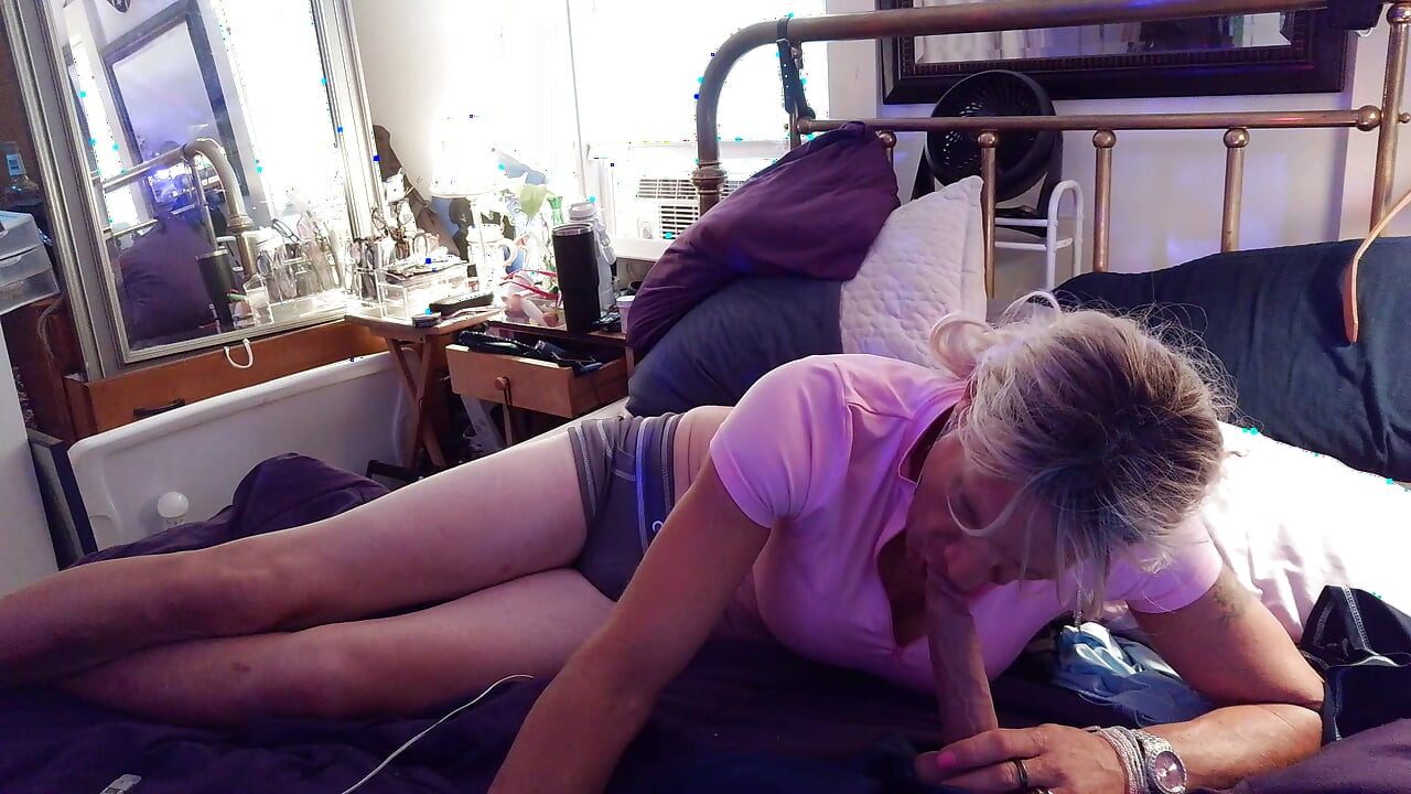 shakin that sexy ass