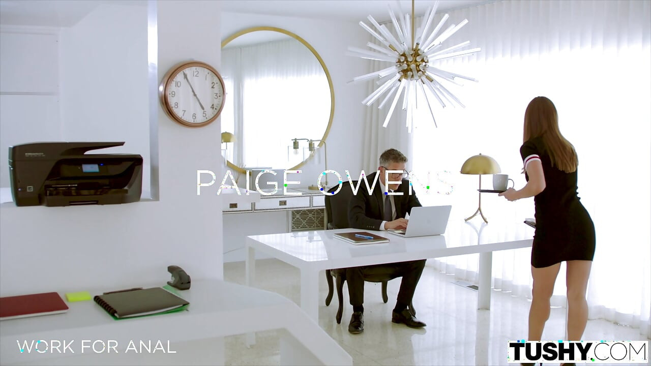 Tushy anální debut, díl 4 kompilace