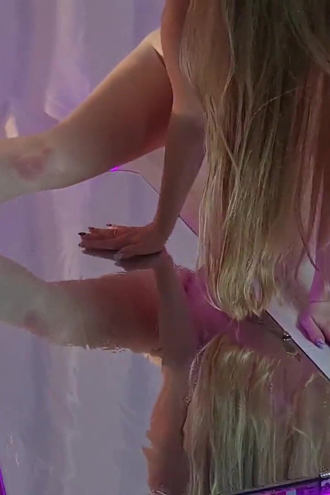 Squirt on Mirror