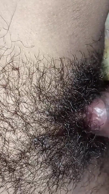 لحظة ملحمية من "ممارسة الجنس مع gf.. امص كسه اللطيف"