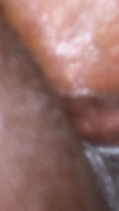 Oleosa ébano grind session slow wet close-up action | Clipe 1