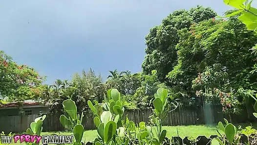 Mypervyfamily - Nicole Aria ve Oliver Flynn ile kamera arkası!