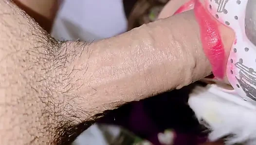 Возбужденная непальская крошка с большой задницей раком громко стонет