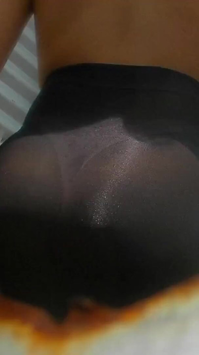 OUTDOOR BOOTH EXPOSES LATINA ASS | Clip 2