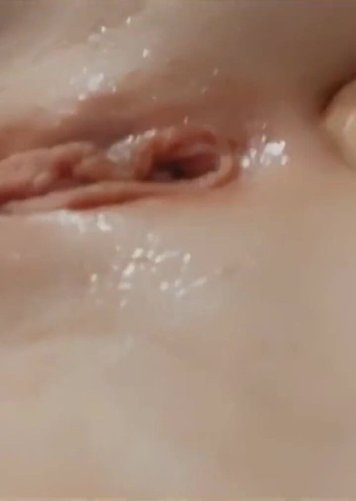 Stretching my ass and preaparing for real anal