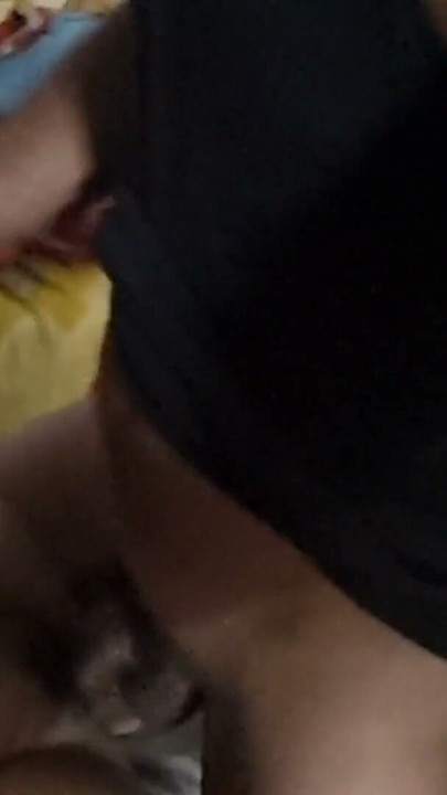 Desi bhabhi kitchen me khana  devar ne  bhabhi | Clip 1