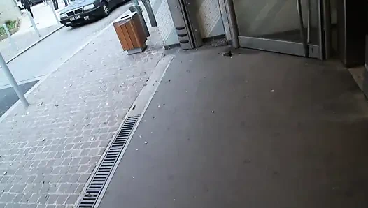 Güzel 20 yaşındaki orospu iki yabancı tarafından sevişiyor