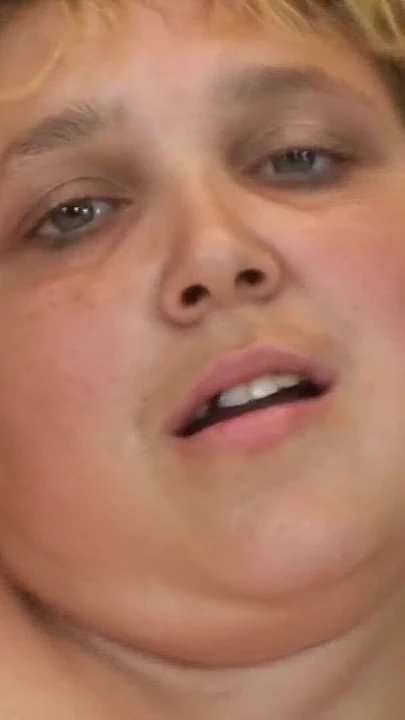Momento espetacular de "estou grávida agora? mulher gorda fode com estranhos"