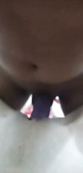 처녀 여친 18+ 호텔방에서 첫 경험을 하다