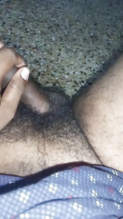 Desi Aunty with Pussy Hole Sucking Cream