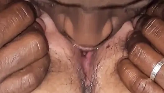 Tubuh aduhaiku orgasme intens sampai orgasme!