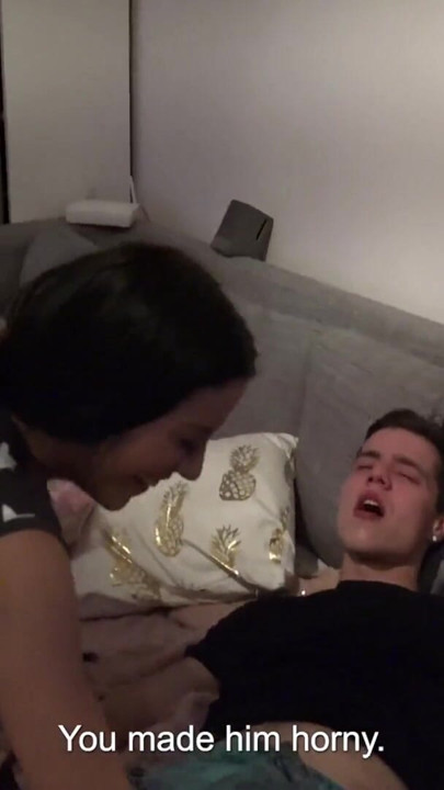 시티 나이트 헌터스 (체코 델라이스) | 흑인 대물 자지와 섹스하는 흑인 대물