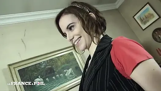 23 yaşındaki genç garson alyzee'nin vahşi porno oyuncu seçmeleri