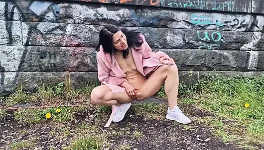 Naked Outdoors, Pissing and Gaping