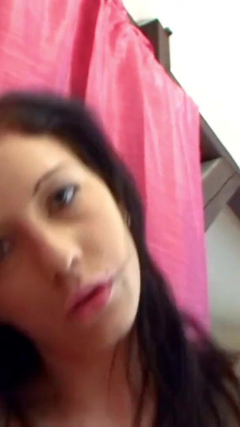 Un momento da vedere da "Cute Teen 18 - vero sesso pov amatoriale fatto in casa con un ragazzo più grande"