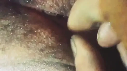 Mencolok colok vagina wanita hamil