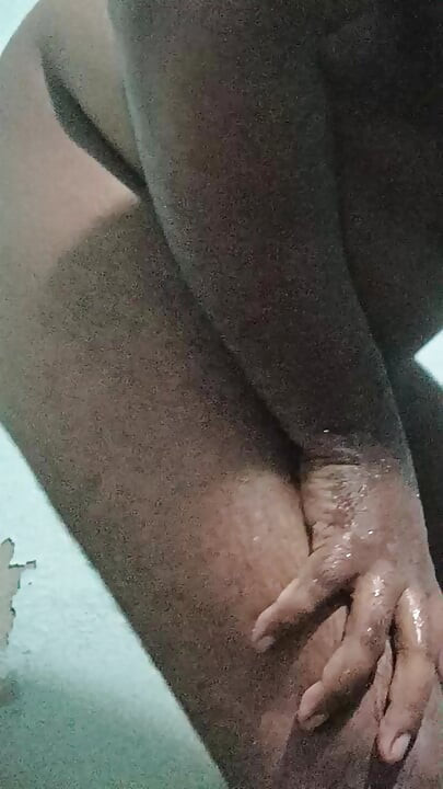 Morning masturbation part 1